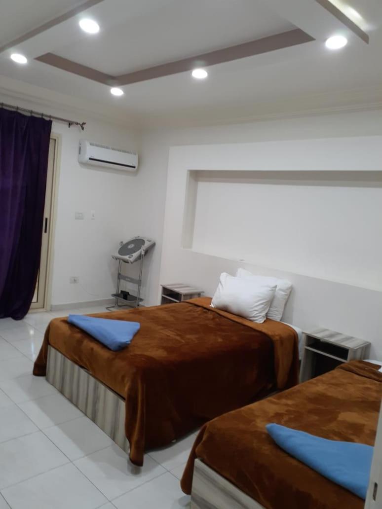 Apartamento Saraya Awad Hegazi Street- Families Only Alejandría Exterior foto