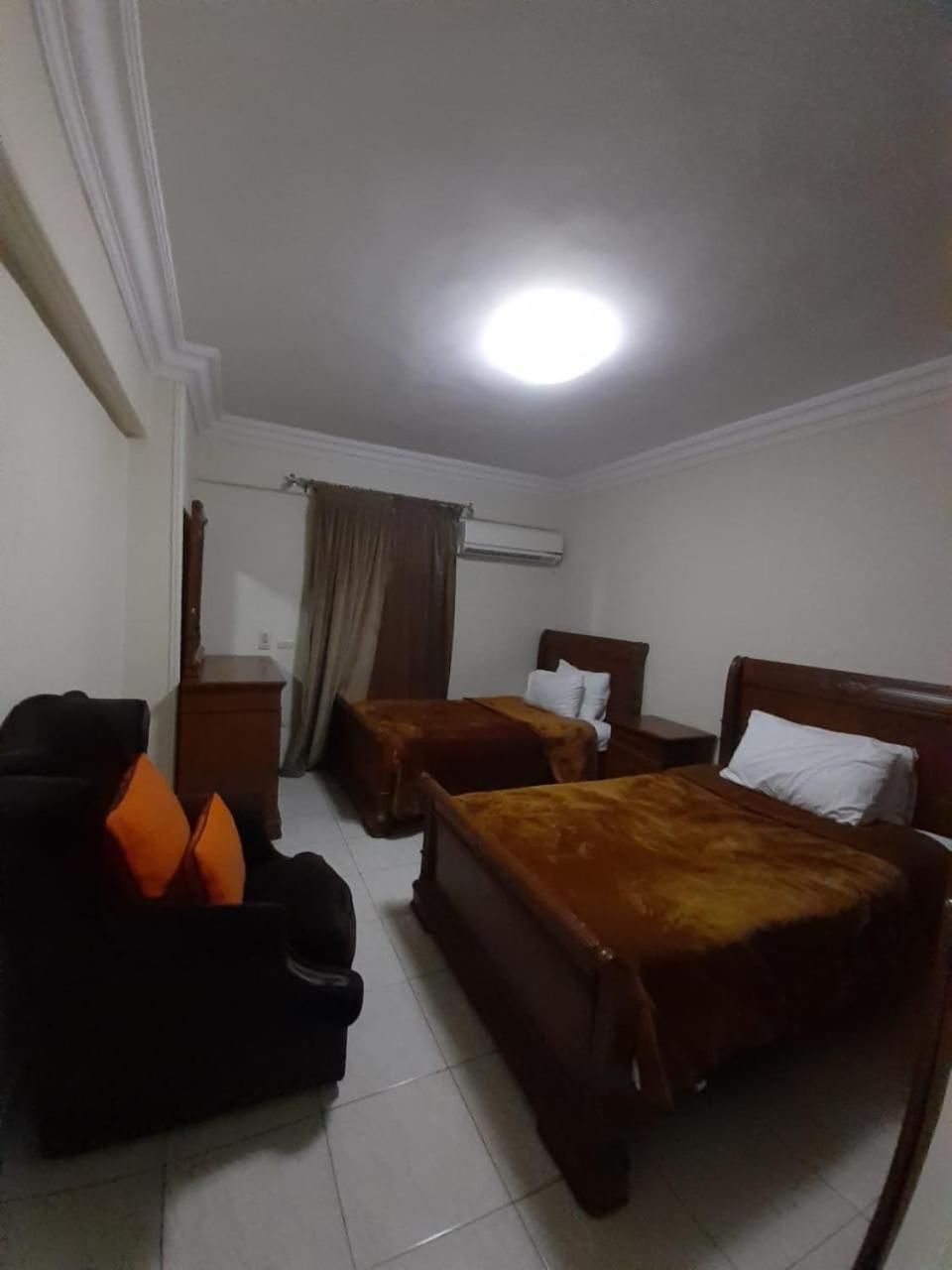 Apartamento Saraya Awad Hegazi Street- Families Only Alejandría Exterior foto